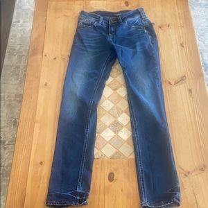 😍😍🔥🔥Women’s silver jeans suki slim.😍😍🔥🔥